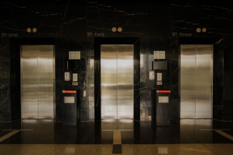las vegas hydraulic elevator oil change